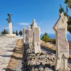 Gedenkstätten der Massaker in Amiras