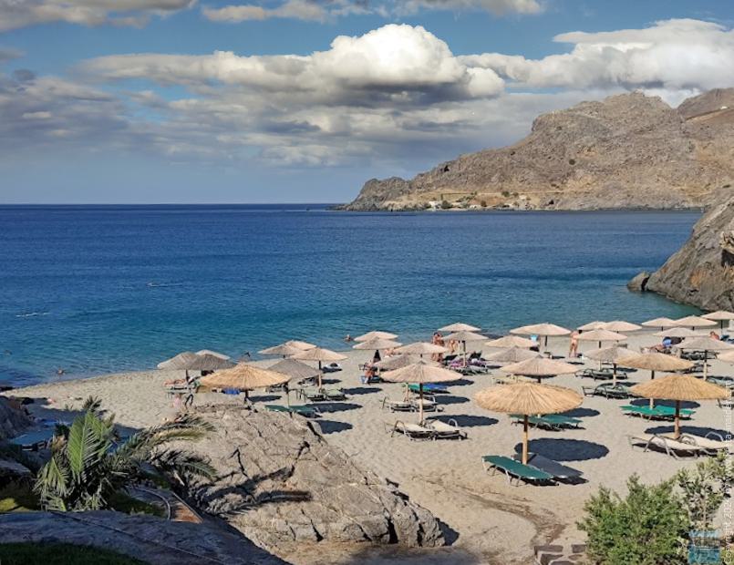 Mikro Ammoudi Beach