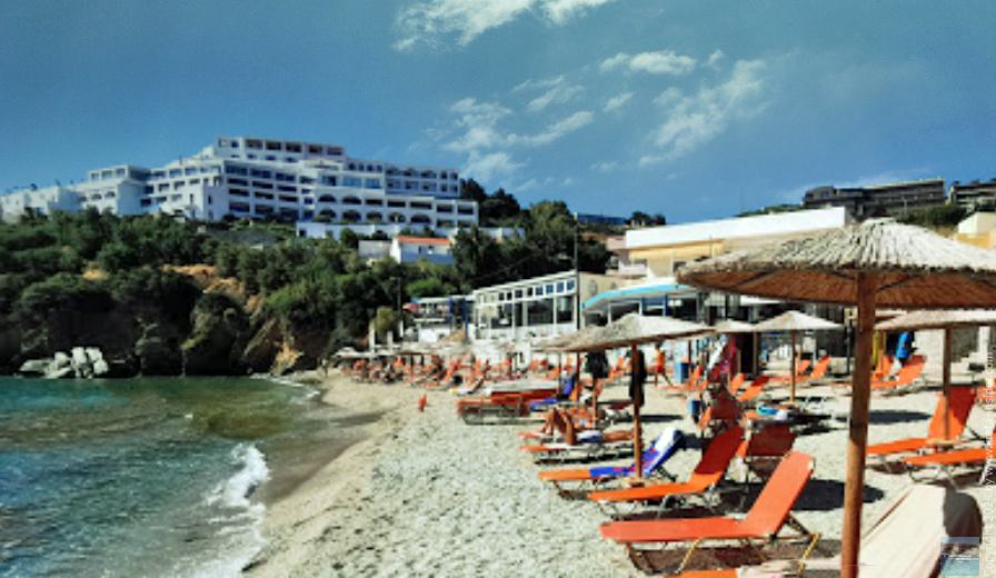 Mononaftis Beach