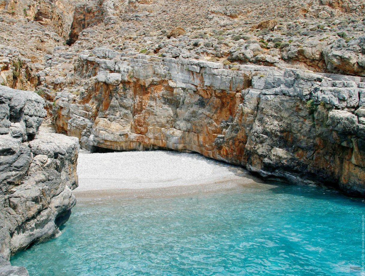 Skiadaki Beach