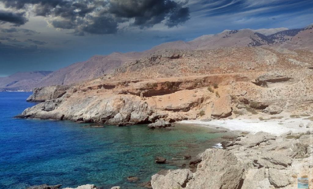 Ammoudi Beach