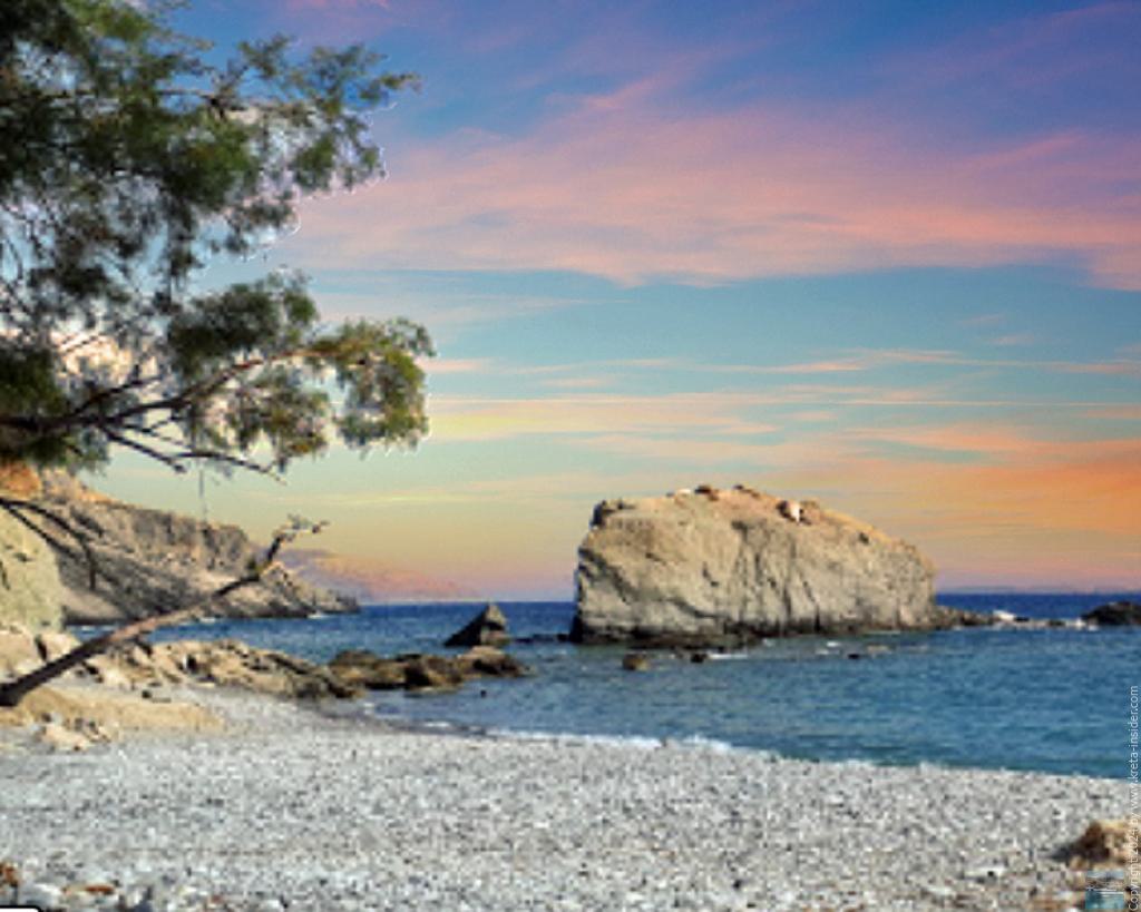 Anaskelou Beach