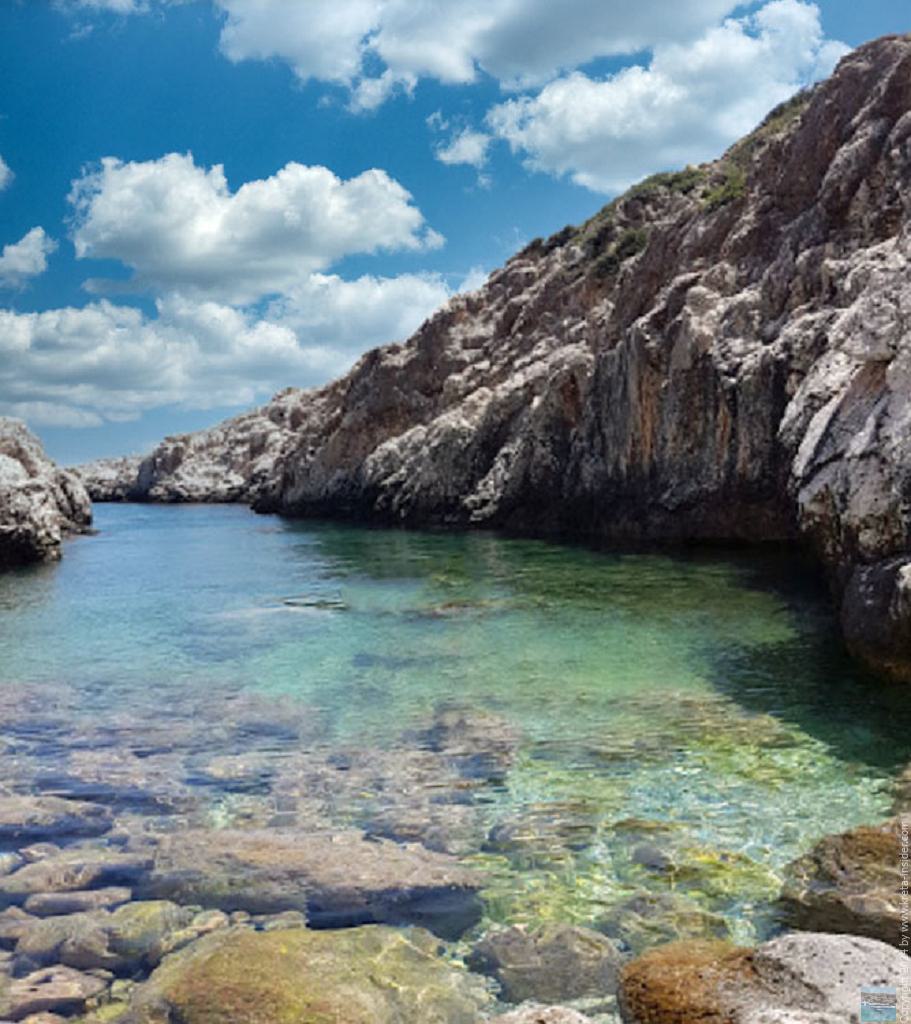 Katholiko Beach