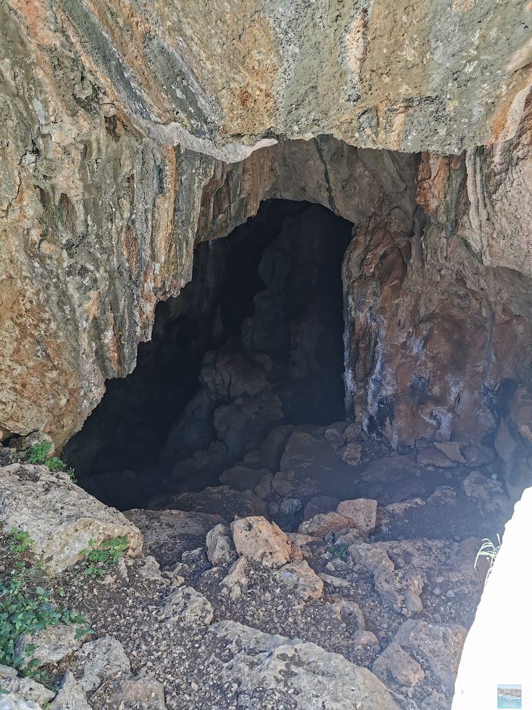 Gaidourotrypa Höhle