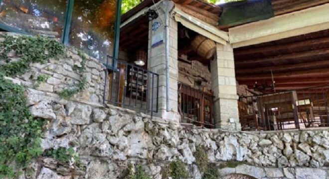 Taverna-Kastro-Argiroupoli-2