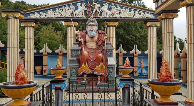 app-Mythologischer Themenpark (2)