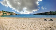 app-Yannis Beach place1